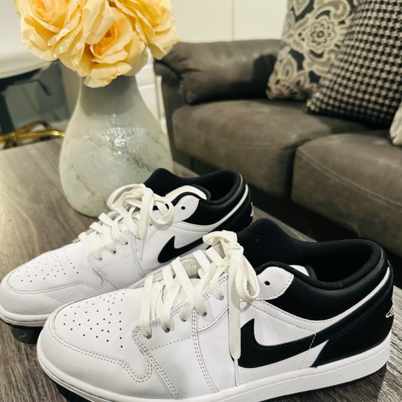 Nike Air Jordan Shoes Size 11 - Picture 2 of 5